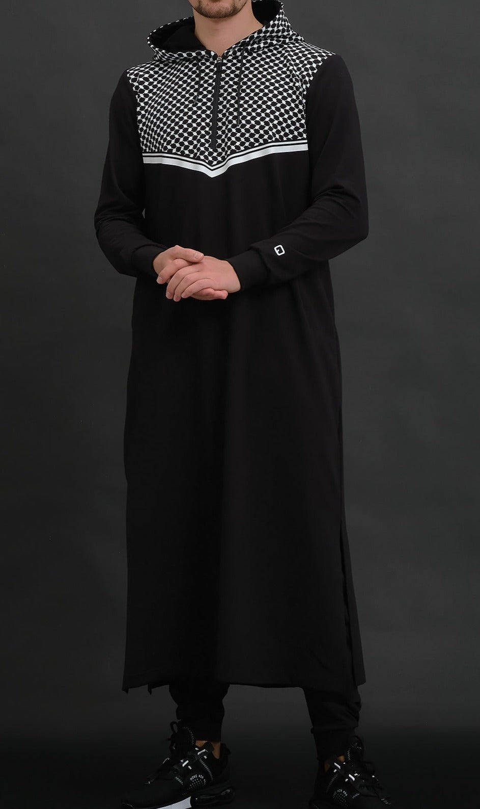 QL QUDS Kamisweat Thobe in Black